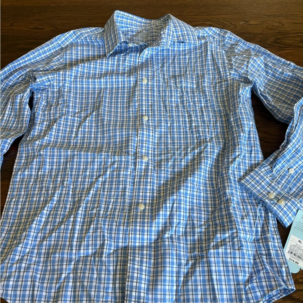 Cat & Jack NWT boys checkered button up shirt